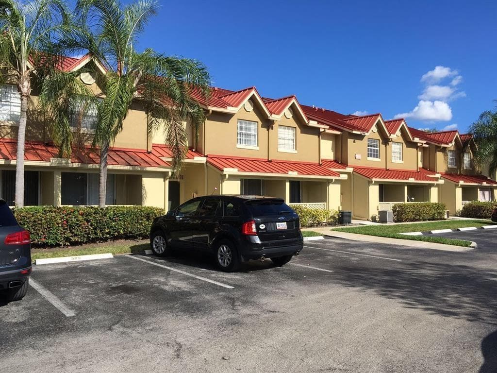 18340 NW 68th Avenue # F, Hialeah FL 33015, Hialeah rental property