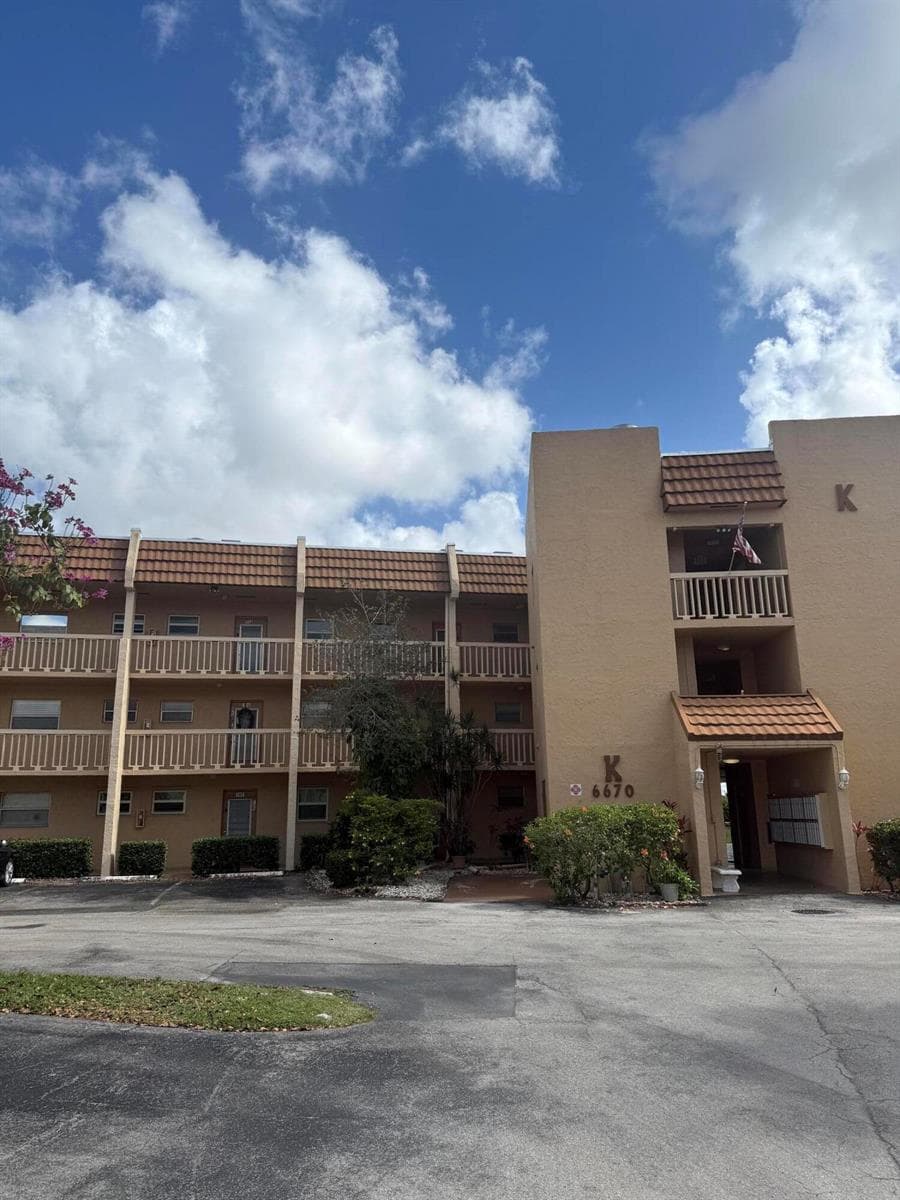 6670 Royal Palm Boulevard # 205k, Margate FL 33063, Margate rental property