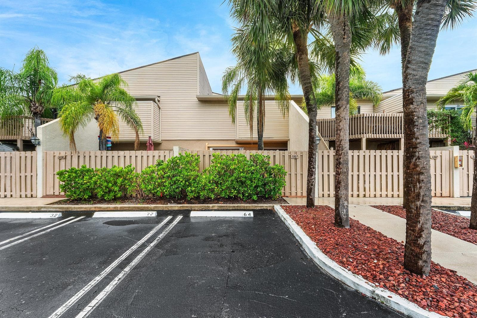 612 Executive Center Drive # 107, West Palm Beach FL 33401, West Palm Beach rental property