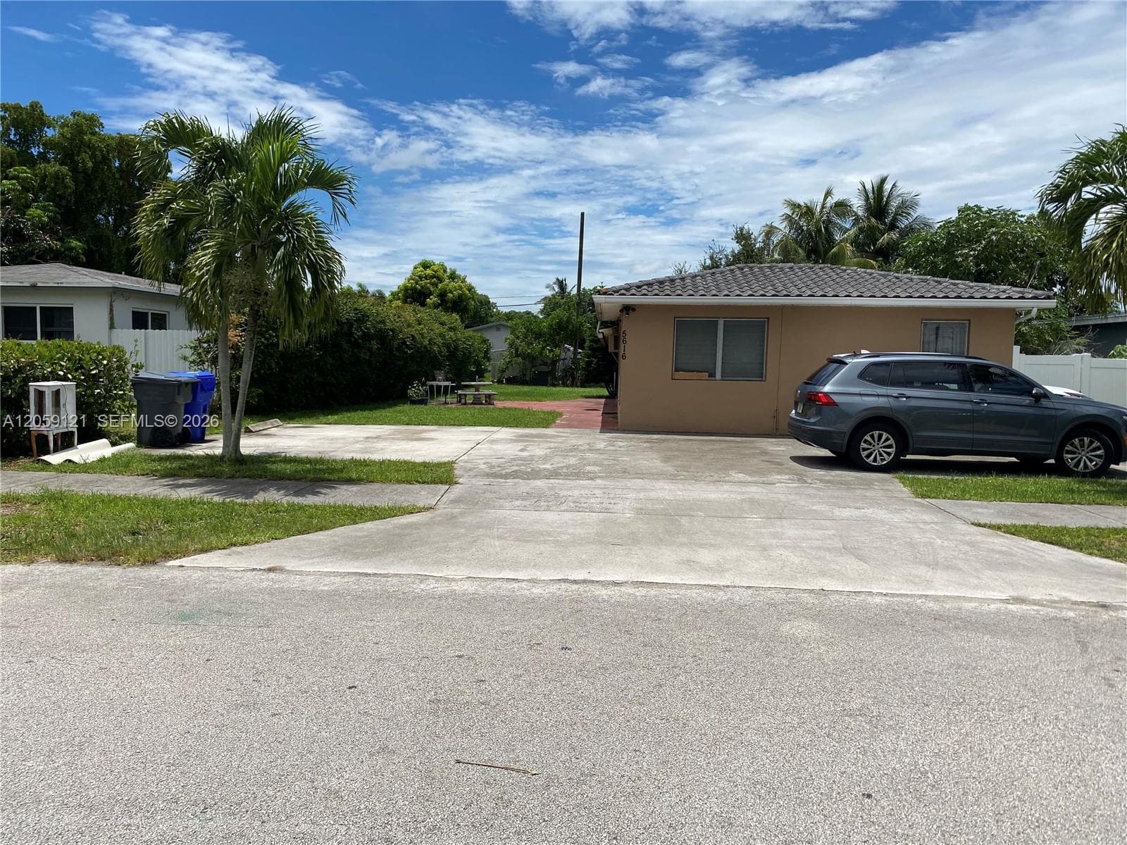 5616 Arthur St, Hollywood FL 33021, Hollywood rental property