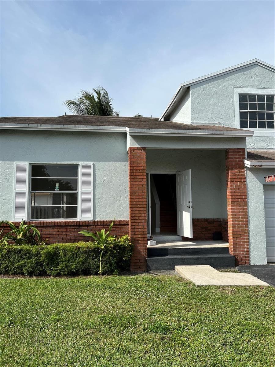 8265 NW 192nd Terrace, Hialeah FL 33015, Hialeah rental property