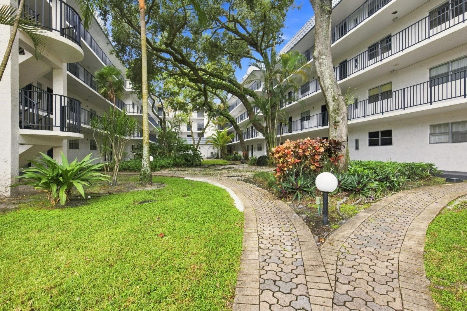 3280 SPANISH MOSS Terrace # 403, Lauderhill FL 33319, Lauderhill rental property