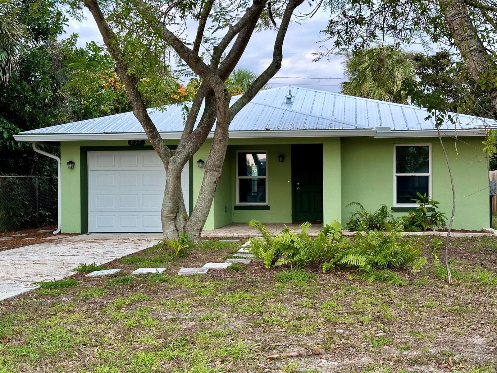 827 SE 6TH Street, Stuart FL 34994, Stuart rental property