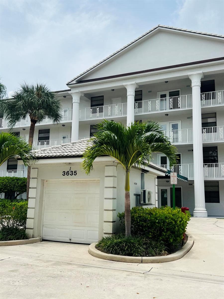 3635 WHITEHALL Drive # 404, West Palm Beach FL 33401, West Palm Beach rental property