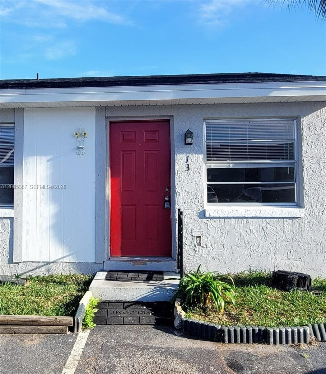 13 LAKE VILLA WAY # 13, Other City - In The State Of Florida FL 34743, Other City - In The State Of Florida rental property