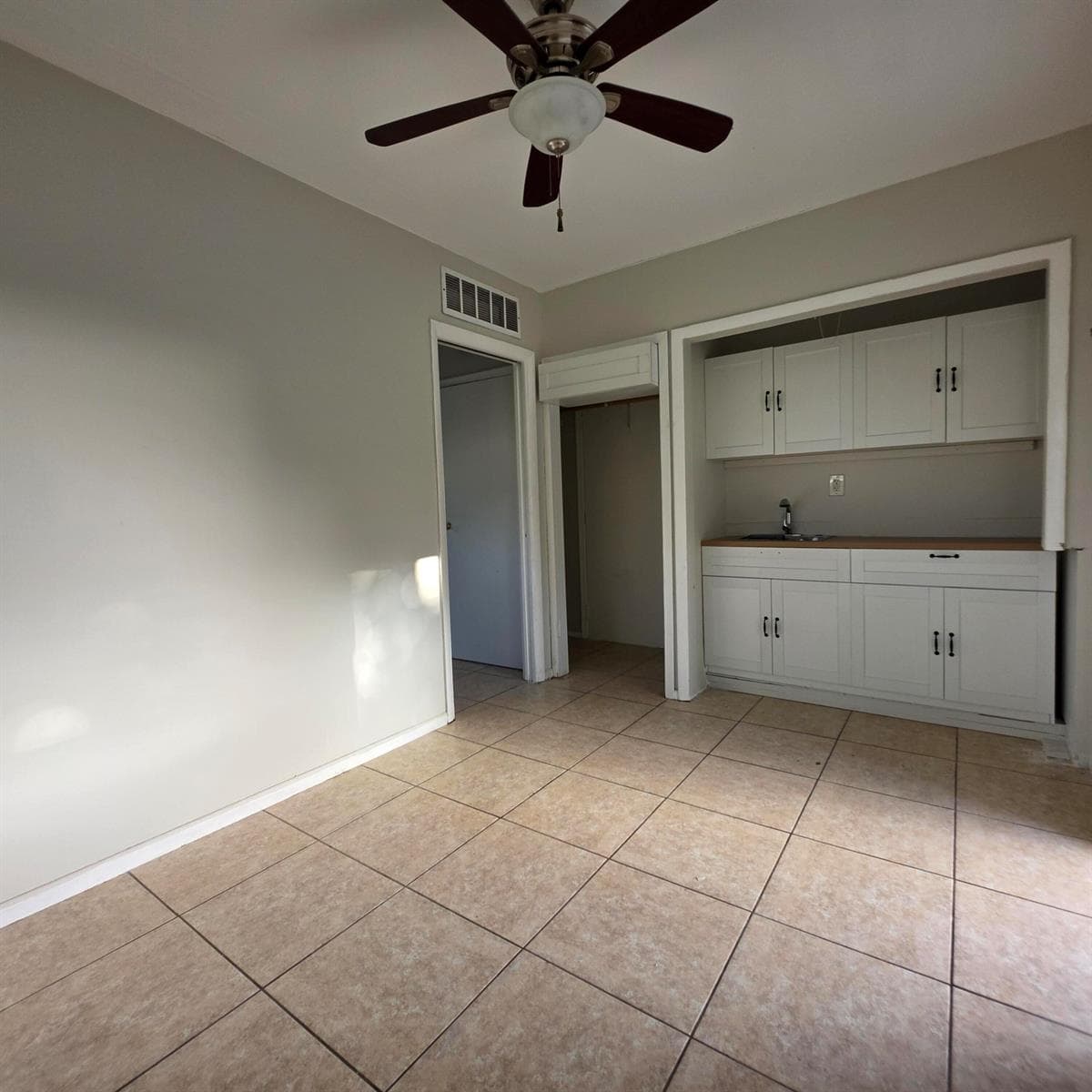 1826 Sherman Street Apt 16, Hollywood FL 33020, Hollywood rental property