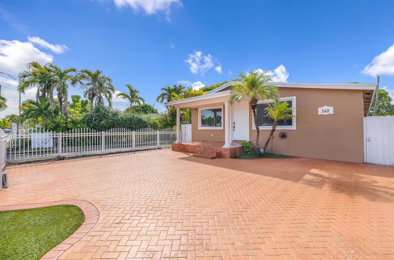 242 W 19TH Street, Hialeah FL 33010, Hialeah rental property