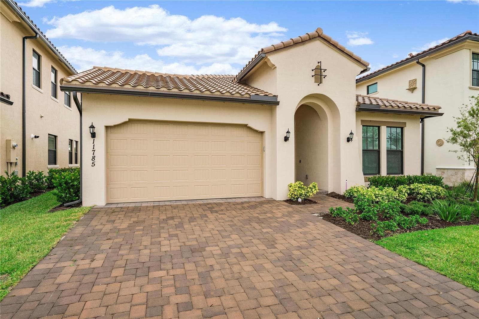 11785 S WATERWAY Circle, Parkland FL 33076, Parkland rental property
