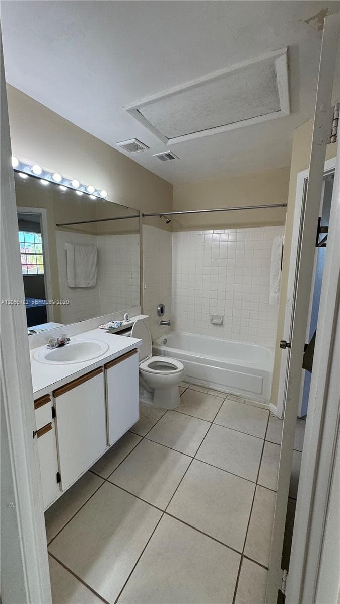 18348 NW 68th Ave # H, Hialeah FL 33015, Hialeah rental property