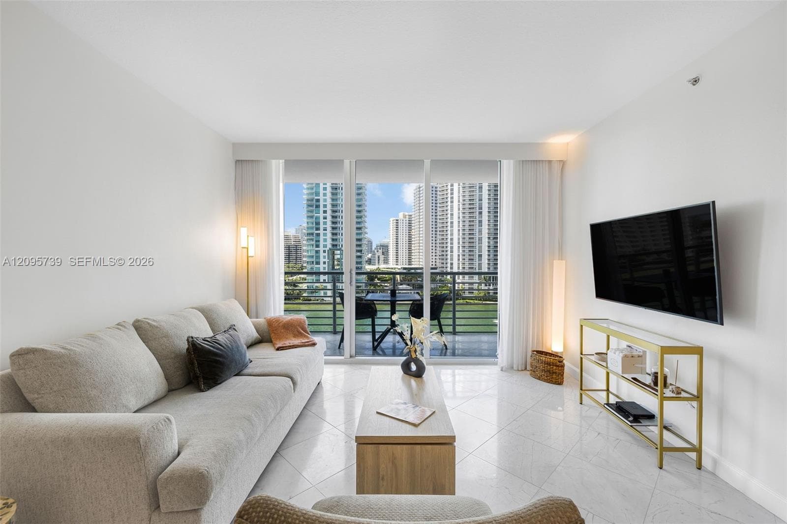 325 S Biscayne Blvd # 1019, Miami FL 33131, Miami rental property