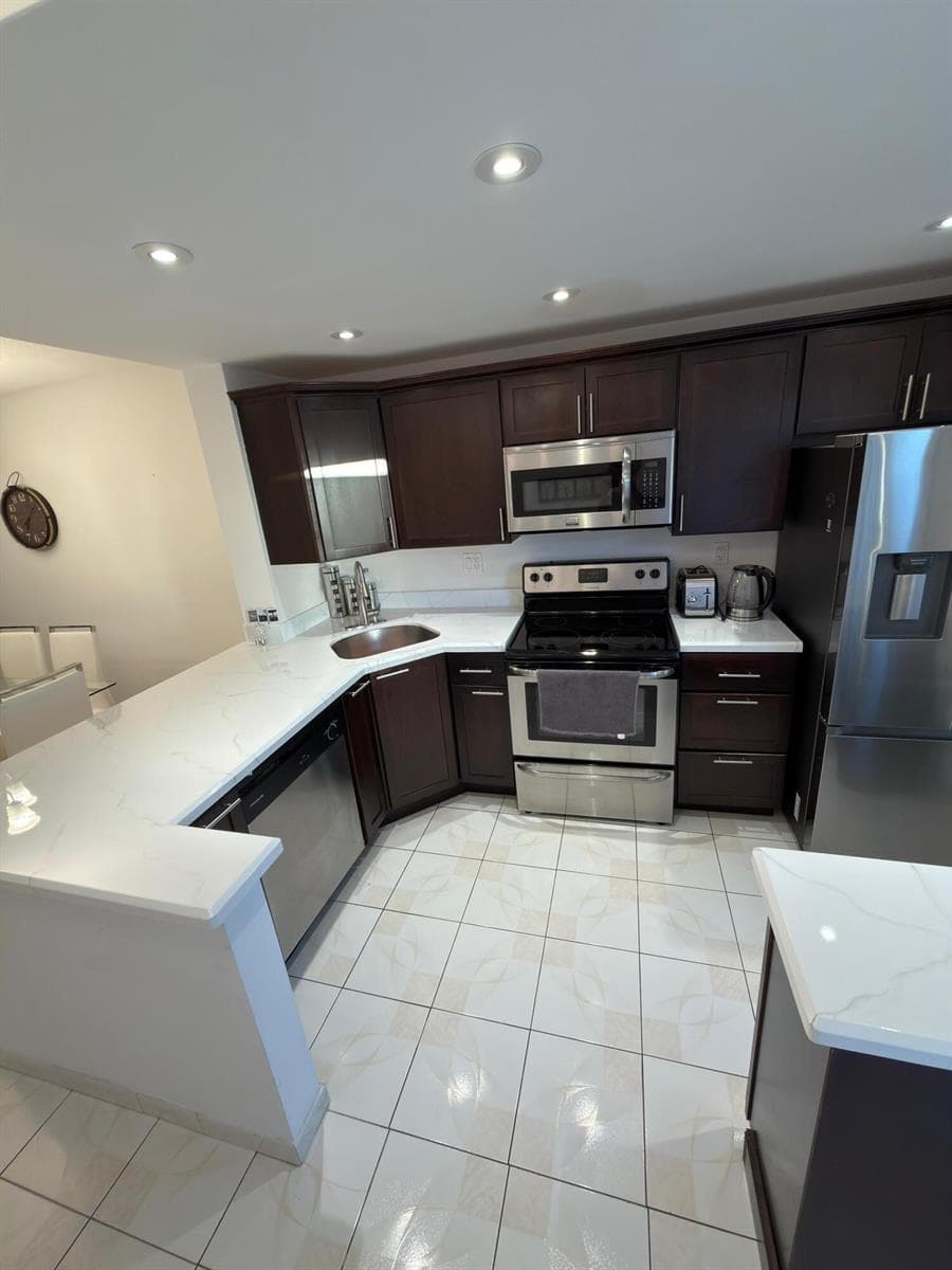 450 PARADISE ISLE Boulevard # 201, Hallandale Beach FL 33009, Hallandale Beach rental property